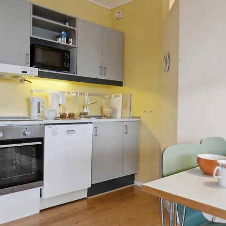 Bad, Lejl, 105 Apartment *
